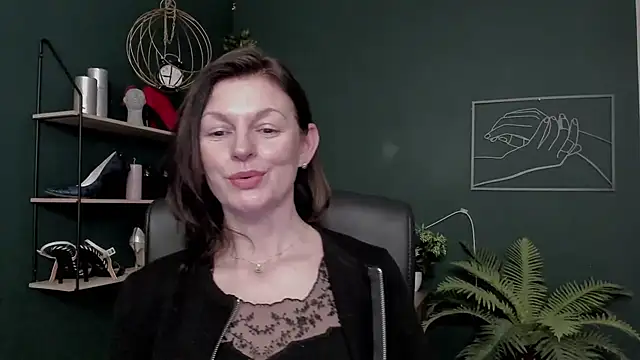 VivianWILD's cam snapshot