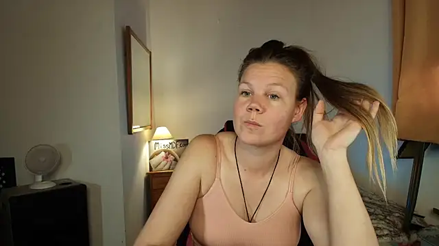 CallMeMaria's cam snapshot