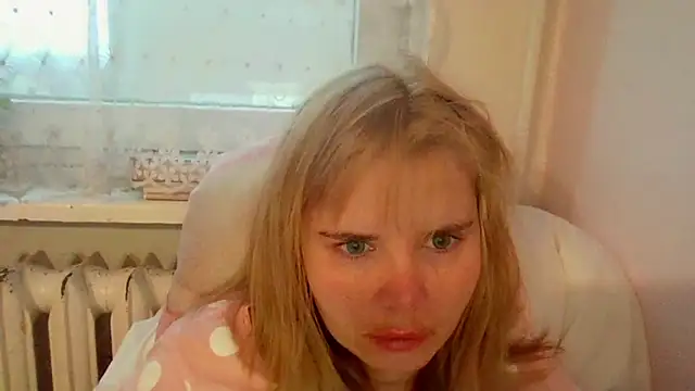 HornyElena live sex cam