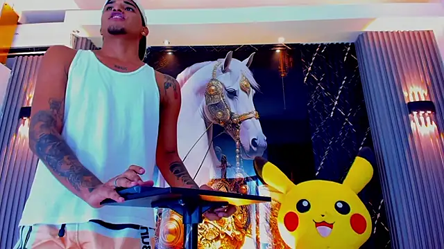 The_Gods_In_Diamonds's cam snapshot