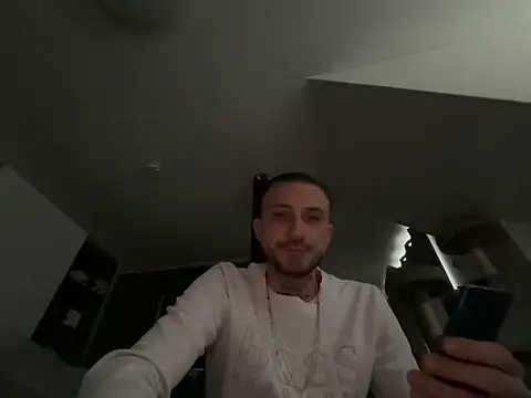 Baddiecouple69 live sex cam