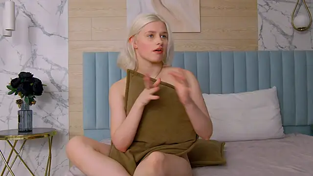 SandyShayes's cam snapshot