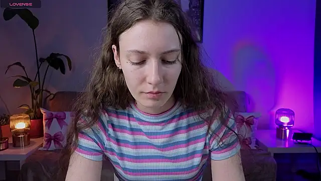 VioletaBloom live sex cam