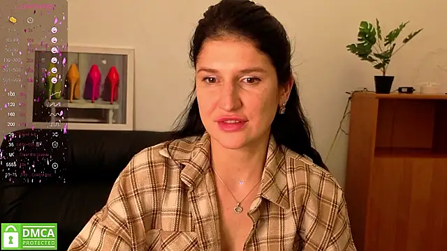 Alianna_Solo_Kisses's cam snapshot