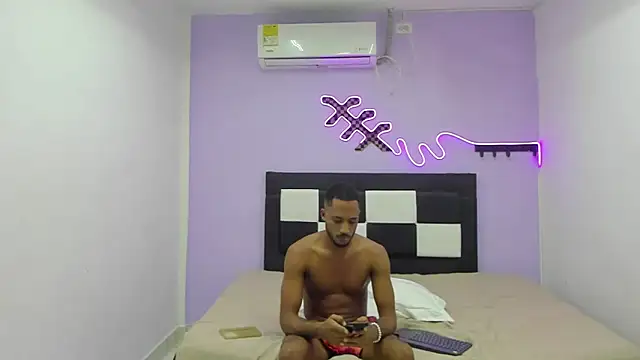 Daniel_BBC_Xx's cam snapshot