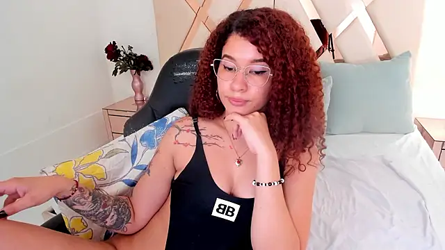 avrilwaynee's cam snapshot