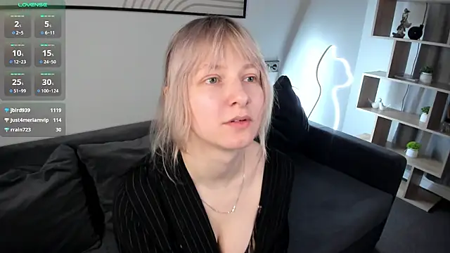 DorineSwary's cam snapshot