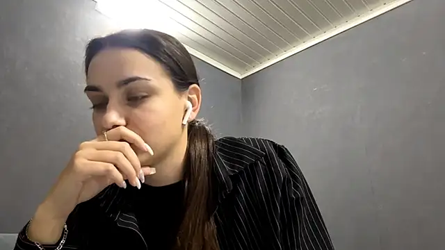 SarahHeadly's cam snapshot