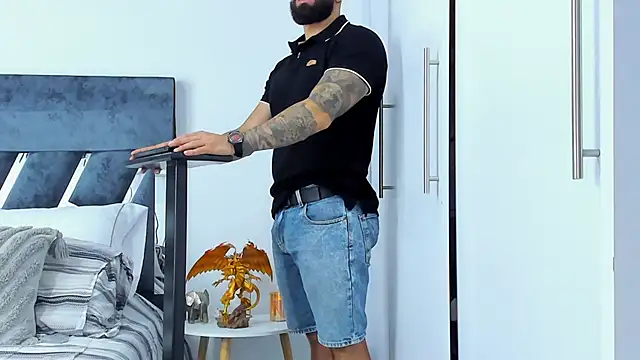 Zack_Froone live sex cam