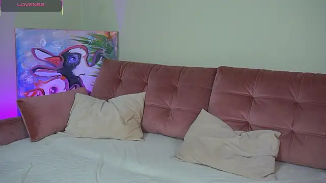 AliciaMellow live sex cam