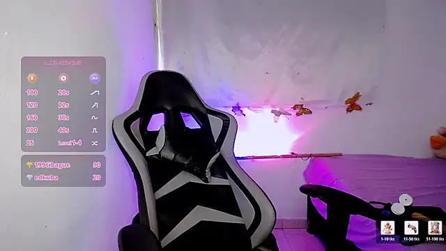 ninatiny's cam snapshot