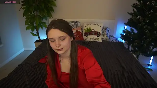 MagicPeachh_'s cam snapshot