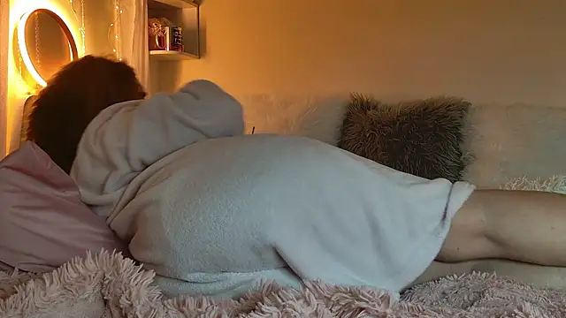 KatBigBum's cam snapshot