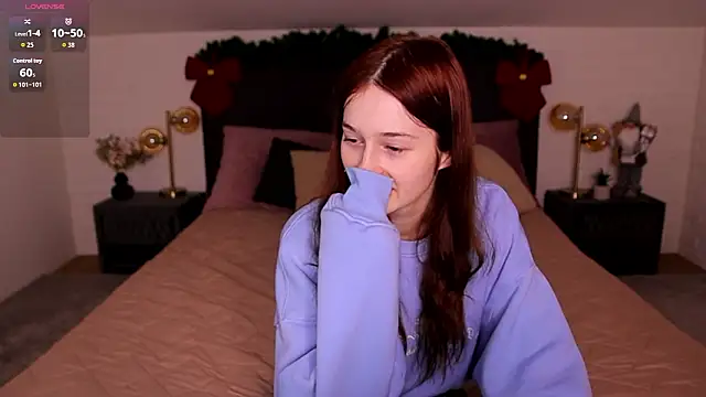 Viola__moon's cam snapshot