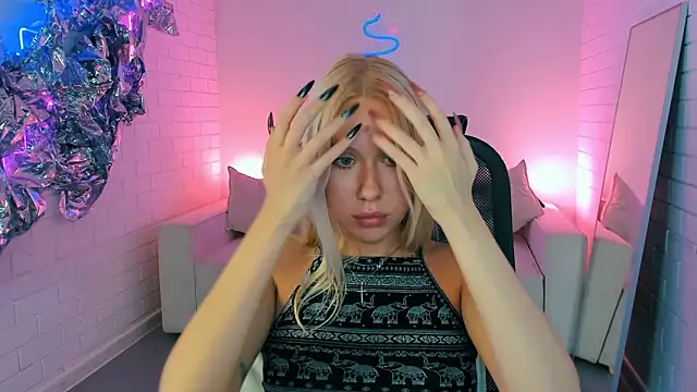 AprilChambers's cam snapshot