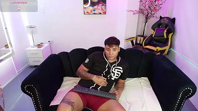 Kathya_and_thiago live sex cam