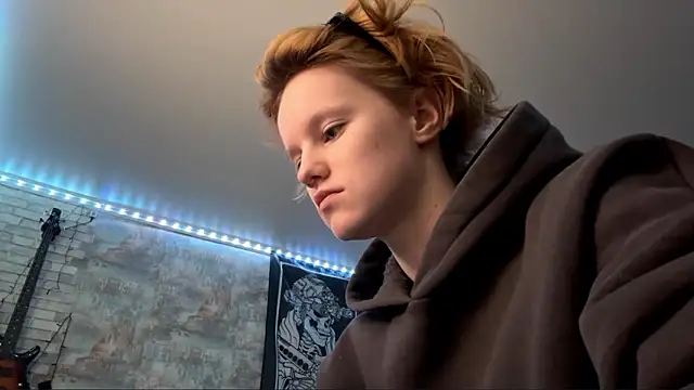 CutieGoga's cam snapshot