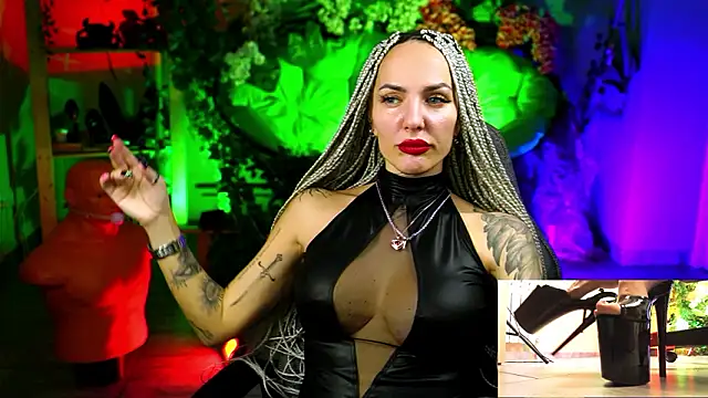 MonicaMaxwel live sex cam