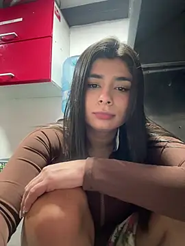 ZiaCalifa live sex cam