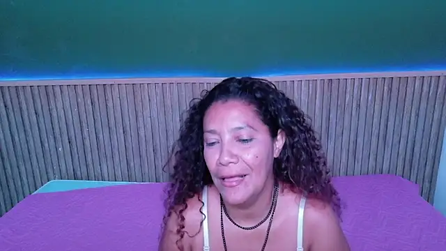 Isabella_o's cam snapshot