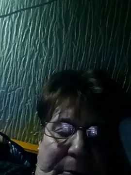 IrchykLove's cam snapshot