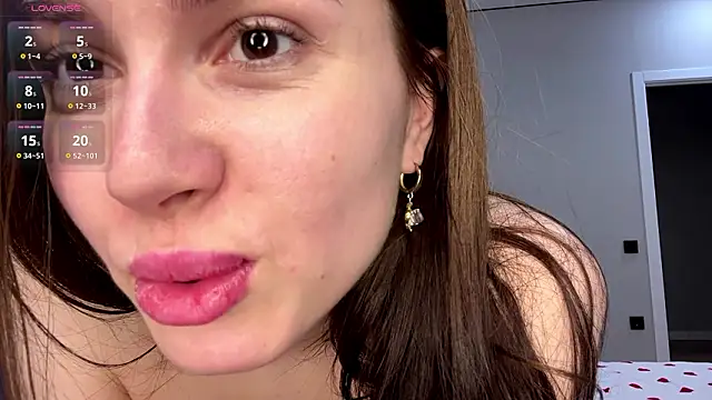 SepiahLune live sex cam