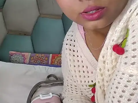 Cute_Baby143's cam snapshot