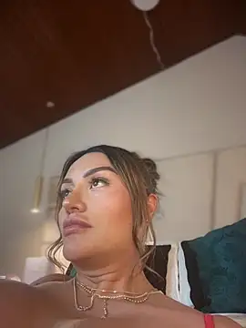 Miss_ary live sex cam