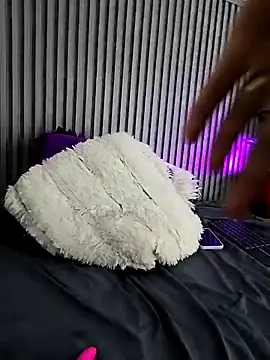 Milena_lawson live sex cam