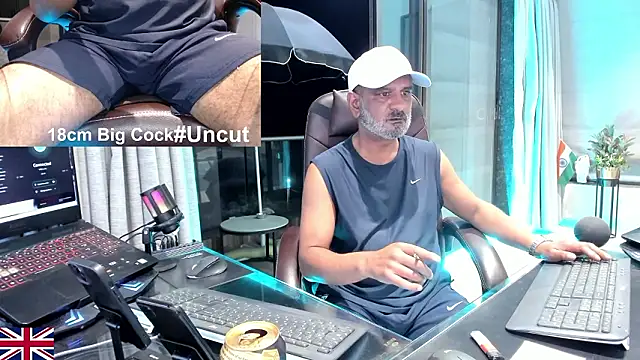 OnlineBossUK's cam snapshot