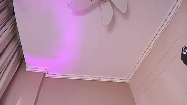 AbbieJoness_'s cam snapshot