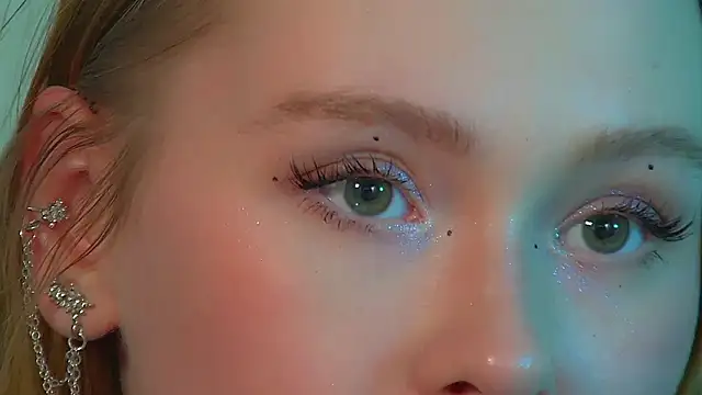 AgataFoxley's cam snapshot