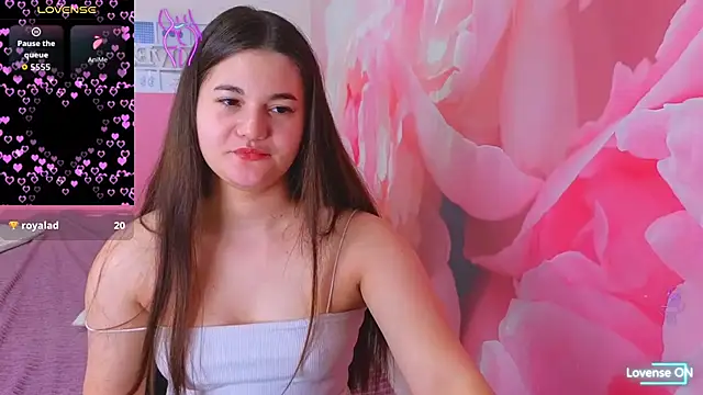 ElinaMils's cam snapshot