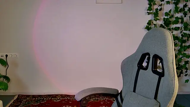 KiraVair's cam snapshot