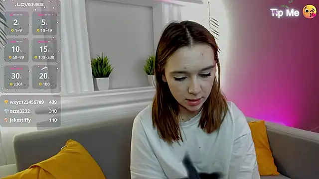 Lesi_Moonie01's cam snapshot