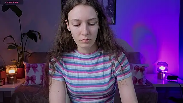 VioletaBloom's cam snapshot