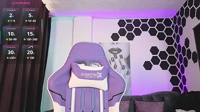 laracollinz's cam snapshot