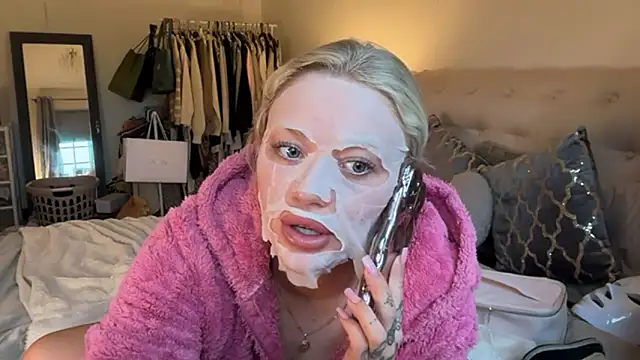 blissdimicco's cam snapshot