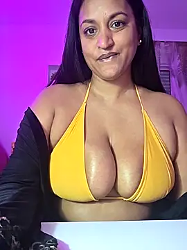 Busty_AriaX's cam snapshot