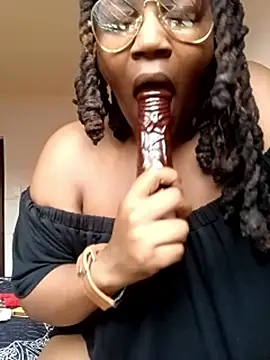 ThaBundaa's cam snapshot