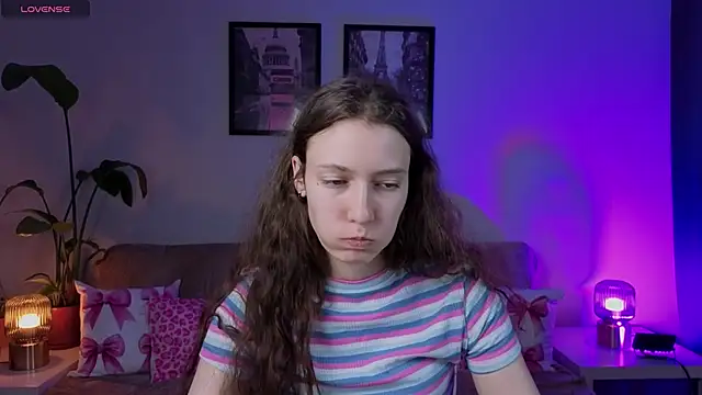 VioletaBloom's cam snapshot