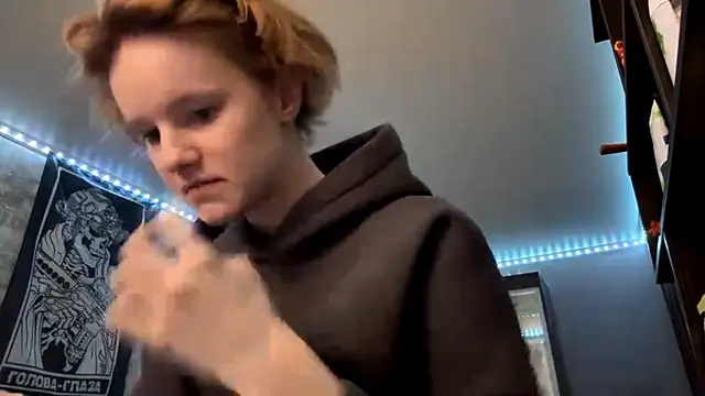 CutieGoga's cam snapshot