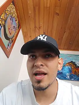 Ernesto23415 live sex cam