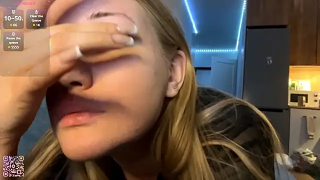 PandaFluff's cam snapshot