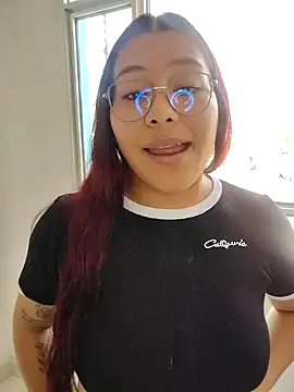 StornBunnyy_'s cam snapshot