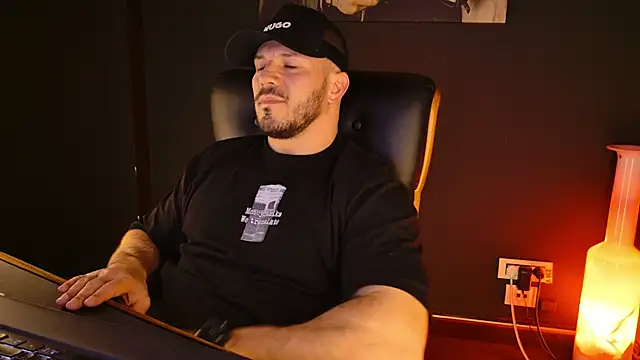 AngeloEric's cam snapshot