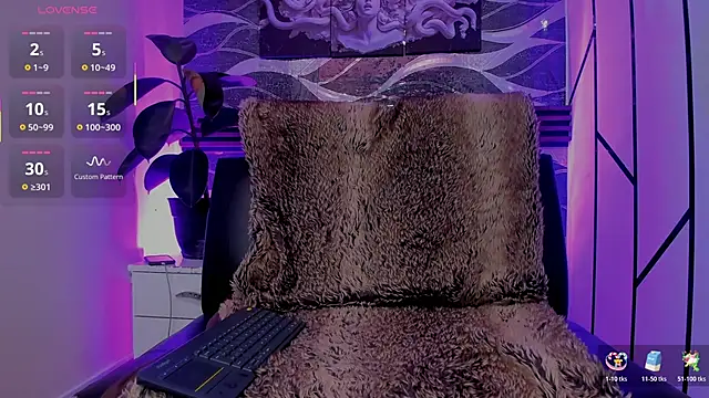 Hellish_centipede live sex cam