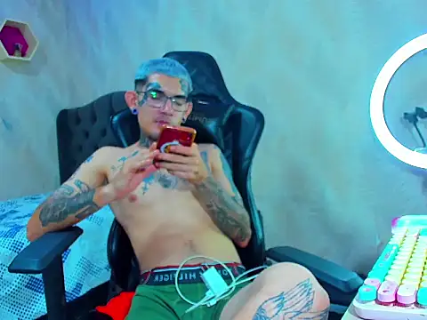 Boy_tatto77's cam snapshot