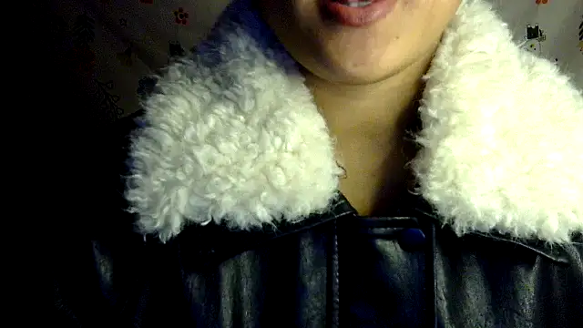 charming_karishma's cam snapshot