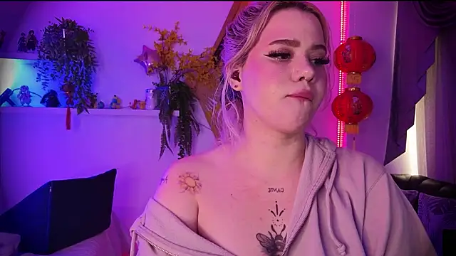 albaismynameX's cam snapshot